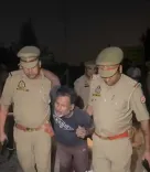 गाजियाबाद पुलिस मुठभेड़: दुष्कर्म के दो वांछित आरोपी पैर में गोली लगने के बाद गिरफ्तार