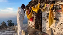 गैरसैंण में मुख्यमंत्री पुष्कर सिंह धामी ने भराड़ी देवी मंदिर में किया पूजा-अर्चना