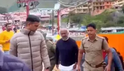 उत्तराखंड में सुपरस्टार रजनीकांत की आध्यात्मिक यात्रा, बद्रीनाथ धाम में किए दर्शन