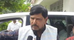 वंदे मातरम विवाद: रामदास अठावले बोले — सोनिया गांधी माफी माँगें, देश का अपमान हुआ