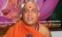 कथावाचकों पर अखिलेश के बयान से भड़का वाराणसी का संत समाज