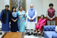 वसुंधरा राजे और परिवार का पीएम मोदी से मिला, पोते विनायक की राजनीति में एंट्री की चर्चाएं