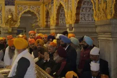 Did JP Nadda Offer Prayers at Gurdwara Sis Ganj Sahib for Veer Bal Diwas?