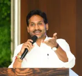 वेलिगोंडा प्रोजेक्ट पर जगन का नायडू पर हमला: 'विजन और विकास वाईएसआर का, आप सिर्फ श्रेय चुरा रहे हैं'