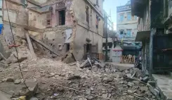 क्या वेरावल में जर्जर इमारत ढहने से तीन की जान गई?