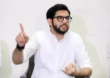 विकास से जुड़ी परियोजनाओं में जानबूझकर देरी कर रही सरकार : आदित्य ठाकरे