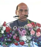 राजनाथ सिंह: 'विकसित भारत' हर मोहल्ले-बस्ती तक पहुंचे, लखनऊ कैंट में ₹101 करोड़ की 12 परियोजनाओं का शिलान्यास