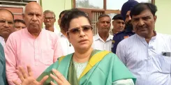 कांग्रेस की जमीन खिसकी, श्रुति चौधरी बोलीं — 'फौज ही नहीं तो लड़ाई कैसे लड़ेंगे'
