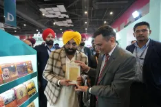 क्या विश्व पुस्तक मेले में भारतीय सेना के शौर्य को बारीकी से प्रदर्शित किया गया?