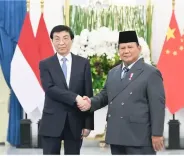 वांग हुनिंग ने इंडोनेशिया की आधिकारिक मैत्रीपूर्ण यात्रा की