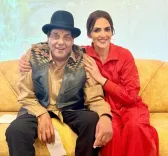 How Did Esha Deol's Relationship with Her Father Dharmendra Change Over Time?