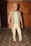 Naseeruddin Shah skipped bathing for 2 months for 'Chakra' role
