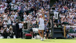 Wimbledon 2026: Swiatek survives Townsend scare, advances to second round