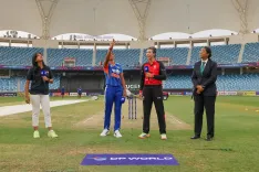 विमेंस एशिया कप 2026: हांगकांग ने टॉस जीता, भारत पहले करेगा बल्लेबाजी — प्लेइंग इलेवन अपरिवर्तित