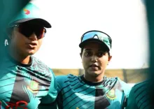 Why Did England Choose to Field First Against Bangladesh?