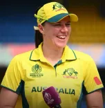 Women’s World Cup: Gardner, Sutherland power Australia to six-wicket win over England (ld)