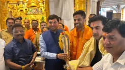 सूर्यकुमार यादव ने वर्ल्ड कप ट्रॉफी के साथ सिद्धिविनायक मंदिर में बप्पा का आशीर्वाद लिया