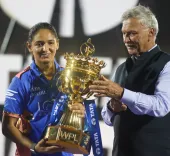 Is Harmanpreet's Choice of Nat Sciver-Brunt for MI Retentions Surprising?
