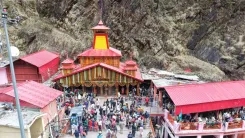 यमुनोत्री-गंगोत्री यात्रा 2025: प्रशासन की चौकस निगरानी में सुरक्षित चल रही चारधाम यात्रा