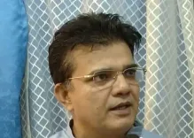 क्या यासर जिलानी ने कांग्रेस पर तुष्टिकरण की राजनीति का आरोप लगाया?