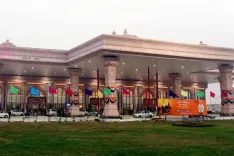 क्या योगी सरकार में अयोध्या एयरपोर्ट की शुरुआत ने 7 लाख यात्रियों का आंकड़ा पार किया?