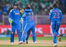 युवा खिलाड़ियों के साथ <b>ड्रेसिंग रूम</b> का माहौल कैसा है? <b>स्नेह राणा</b> ने किया खुलासा