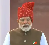PM मोदी की लाल किले से 6 बड़ी घोषणाएं: 1 करोड़ युवाओं को AI ट्रेनिंग, 100 GW परमाणु ऊर्जा और मुफ्त कोचिंग का संकल्प
