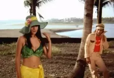 Did Zeenat Aman Ignite a Discussion on Women's Clothing Rights Through a Scene from 'Dostana'?