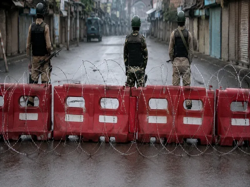 Srinagar routes to Martyrs' Graveyard sealed ahead of July 13