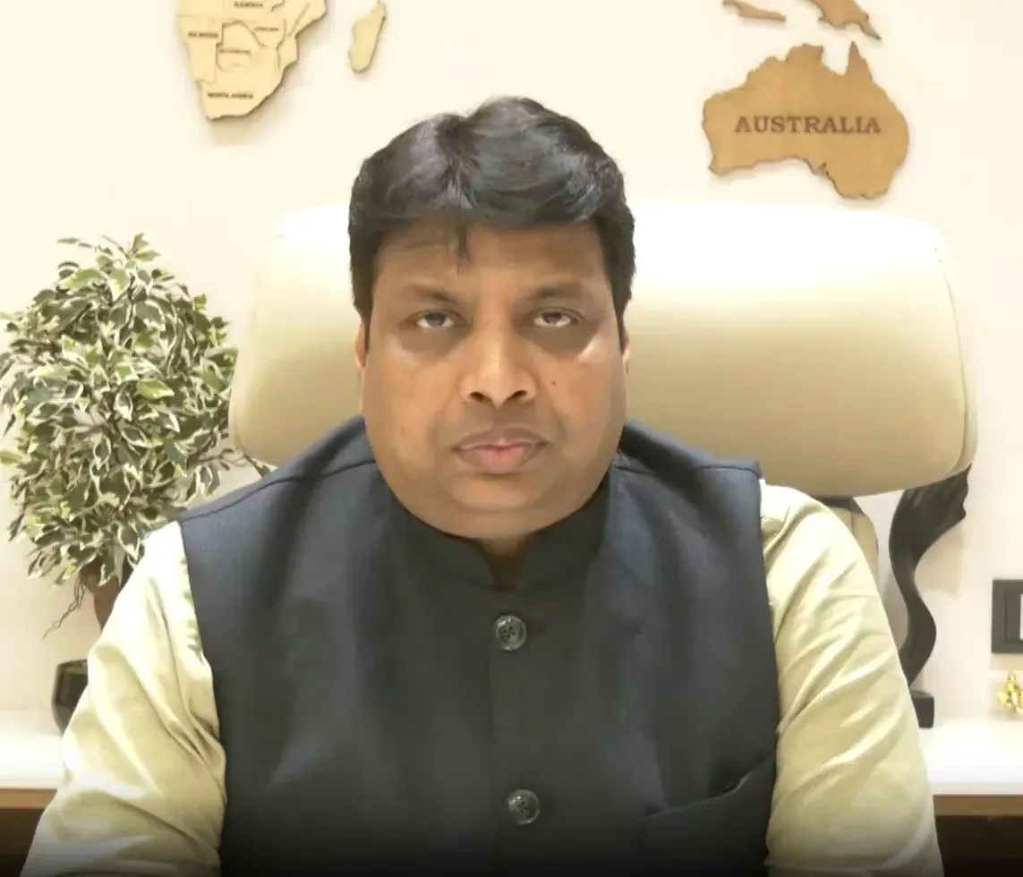 सुरेंद्रनाथ कॉलेज में सूटकेस से नोट-हथियार बरामद, रोहन गुप्ता बोले- TMC के घोटाले उजागर होंगे