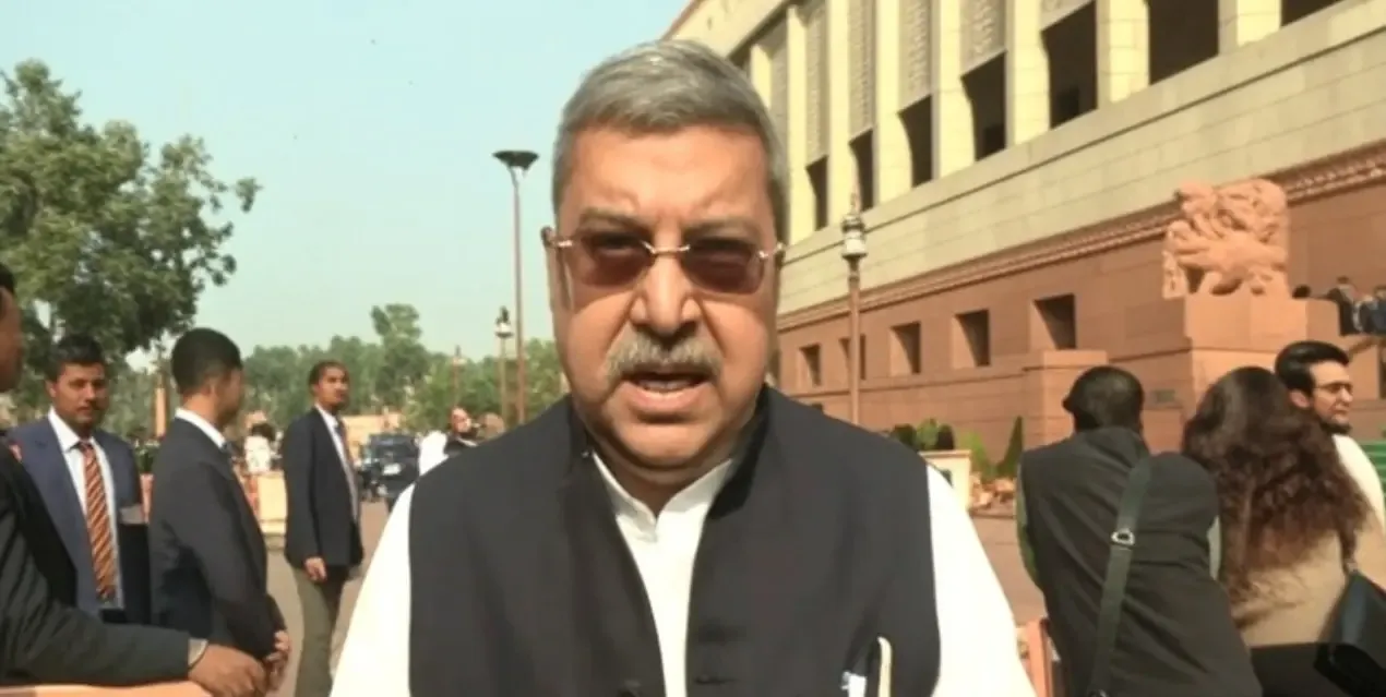 क्या कल्याण बनर्जी ने इंडिगो फ्लाइट्स के कैंसिल होने पर चिंता दिखाई?