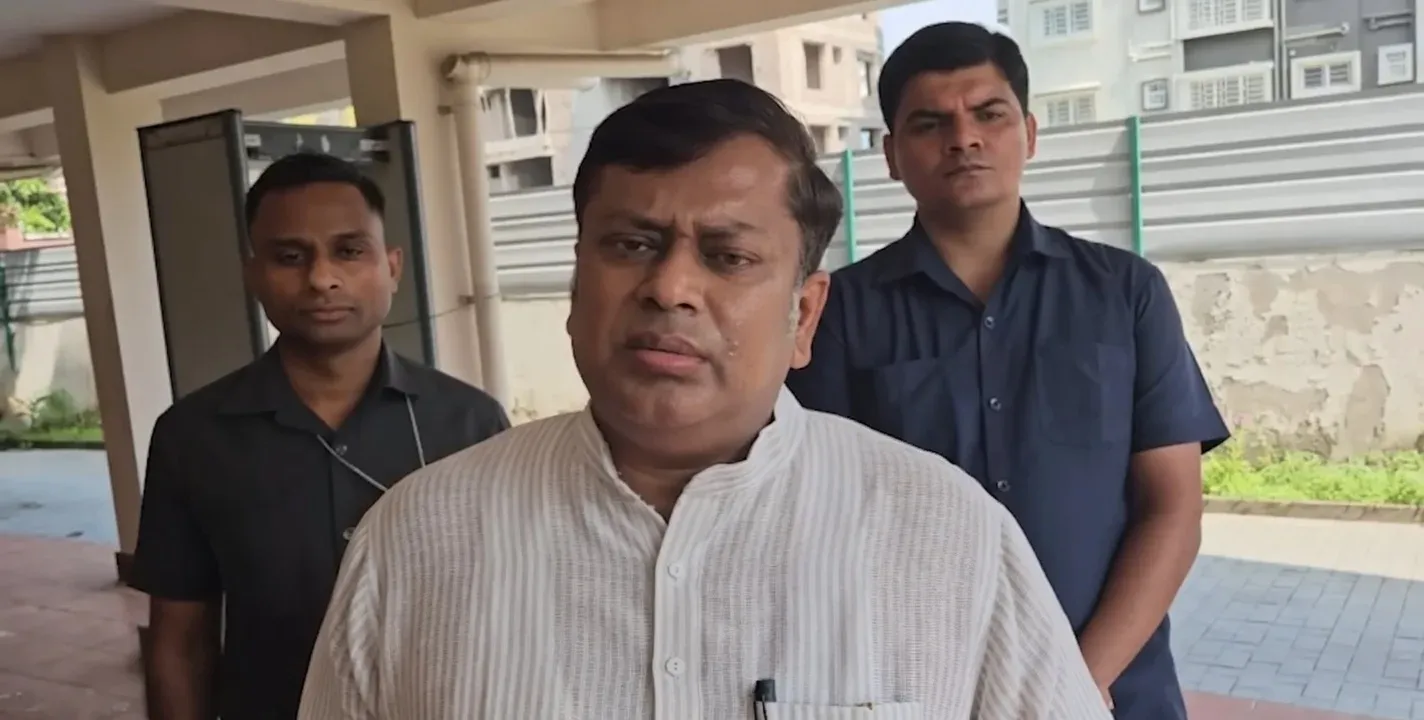 अभिषेक बनर्जी पर सोनारपुर हमला: BJP ने निंदा की, सुकांत मजूमदार बोले- 'डीजे' बयान की कीमत चुका रहे हैं