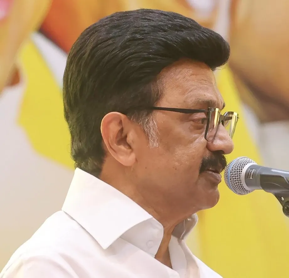 What Comprehensive Welfare Package Did TN Approve for Conservancy Workers?