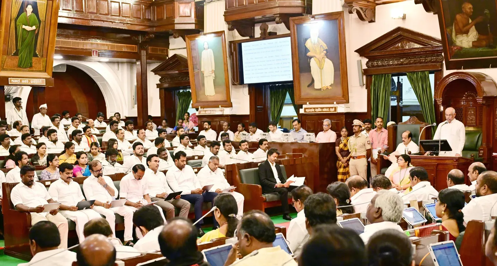TN Governor Arlekar Opens 17th Assembly's First Session