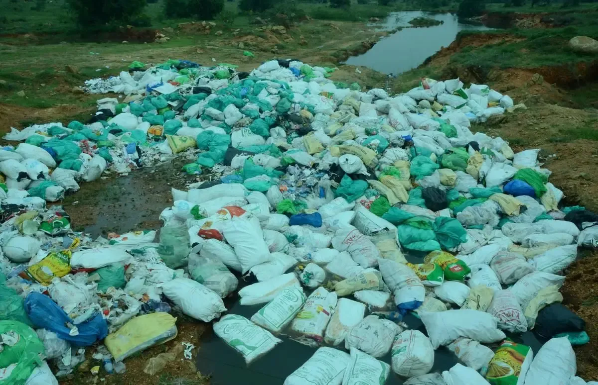 Tamil Nadu Authorities Heighten Surveillance at Kerala Border Checkpoints After Medical Waste Incident in Tirunelveli