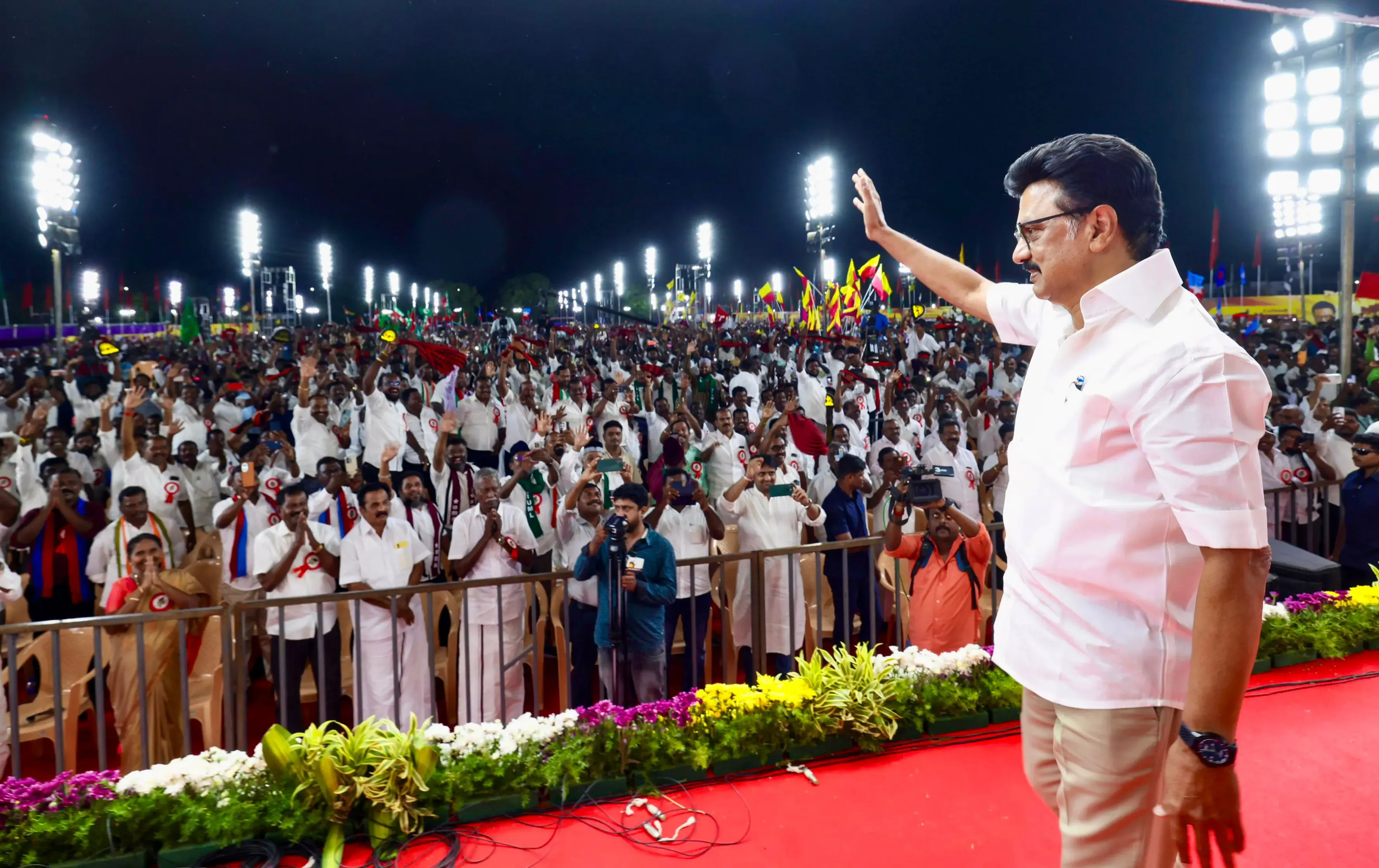 Concerns Rise as Rahul Gandhi's Absence is Felt in DMK's Election Campaign