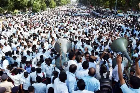 Will TN Secondary Grade Teachers Protest on Dec 26 Over Pay Discrepancy?