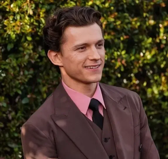 Why Does Tom Holland Get a New Spider-Man Suit Every 2 Weeks?