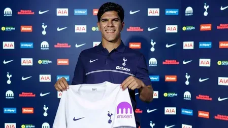 Tottenham sign Portugal midfielder Mateus Fernandes from West Ham