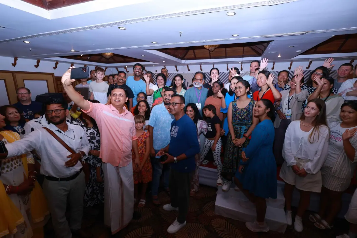 How Do Tourists Engage with Kerala's Onam Festivities?