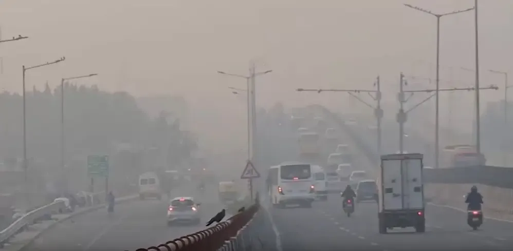 Is Toxic Smog Still Engulfing Delhi with AQI Above 400?