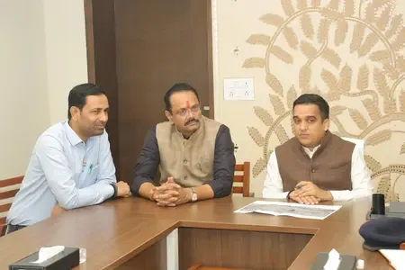 Did Gujarat Allocate Rs 800 Crore for Tractor Subsidies to Benefit Farmers?