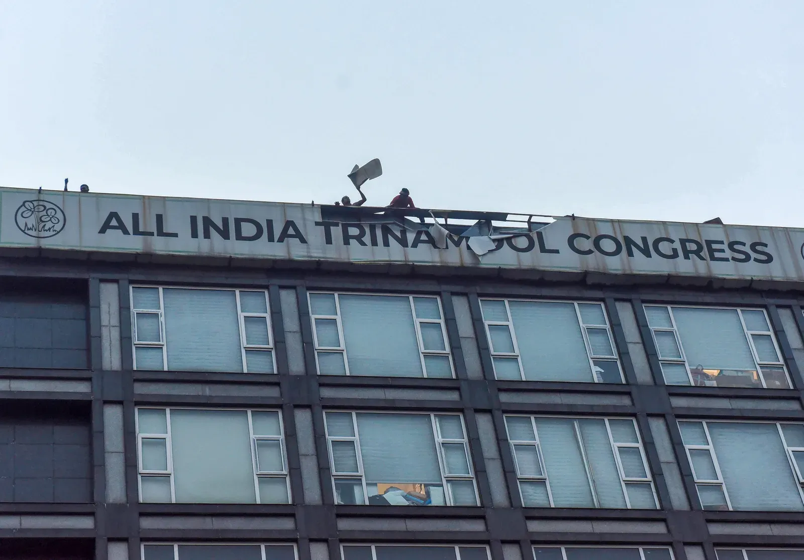 Calcutta HC approached over Kolkata billboard row at Abhishek Banerjee's office