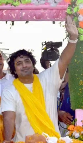 Have Trinamool MP Dev and Cricketer Mohammed Shami Been Summoned for SIR Hearing in Kolkata?