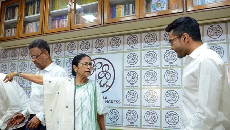 TMC rebel faction ousts Mamata and Abhishek Banerjee, forms new committee
