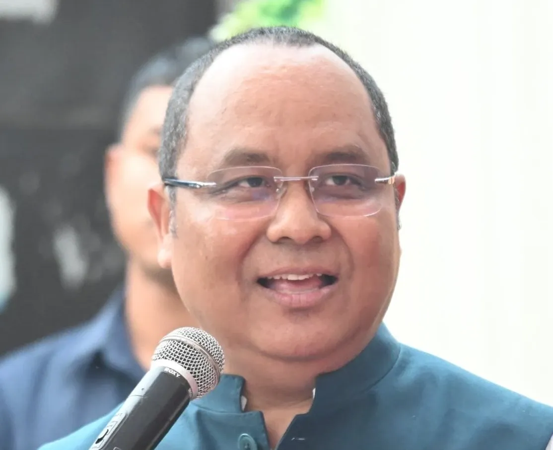 What are the three externally funded projects for forest protection in Tripura?