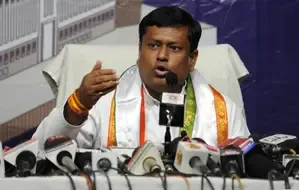 Government Faces Challenges Over Cabinet Approval for Additional School Positions: West Bengal BJP Chief (LD)