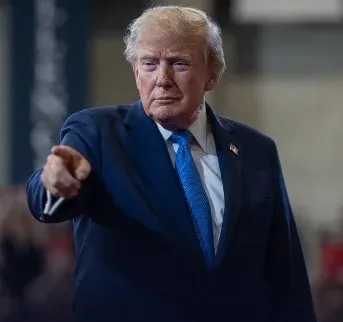 Trump defends tariffs at Myrtle Beach rally, claims $19.2 trillion in US investment