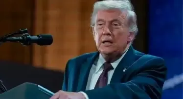 Trump Maintains Military Strike Readiness Against Iran as Deadline Approaches