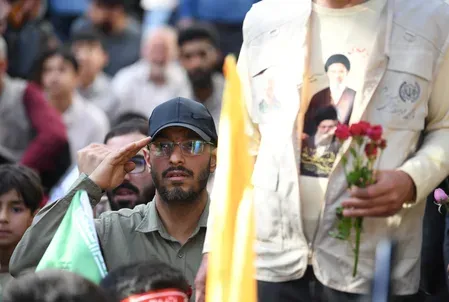 Trump warns Iran: military option on table as Strait of Hormuz tensions rise